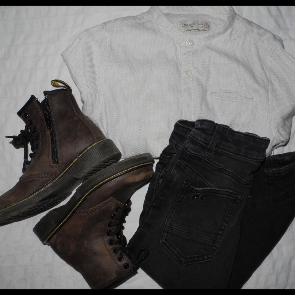 Faded black skinny jeans